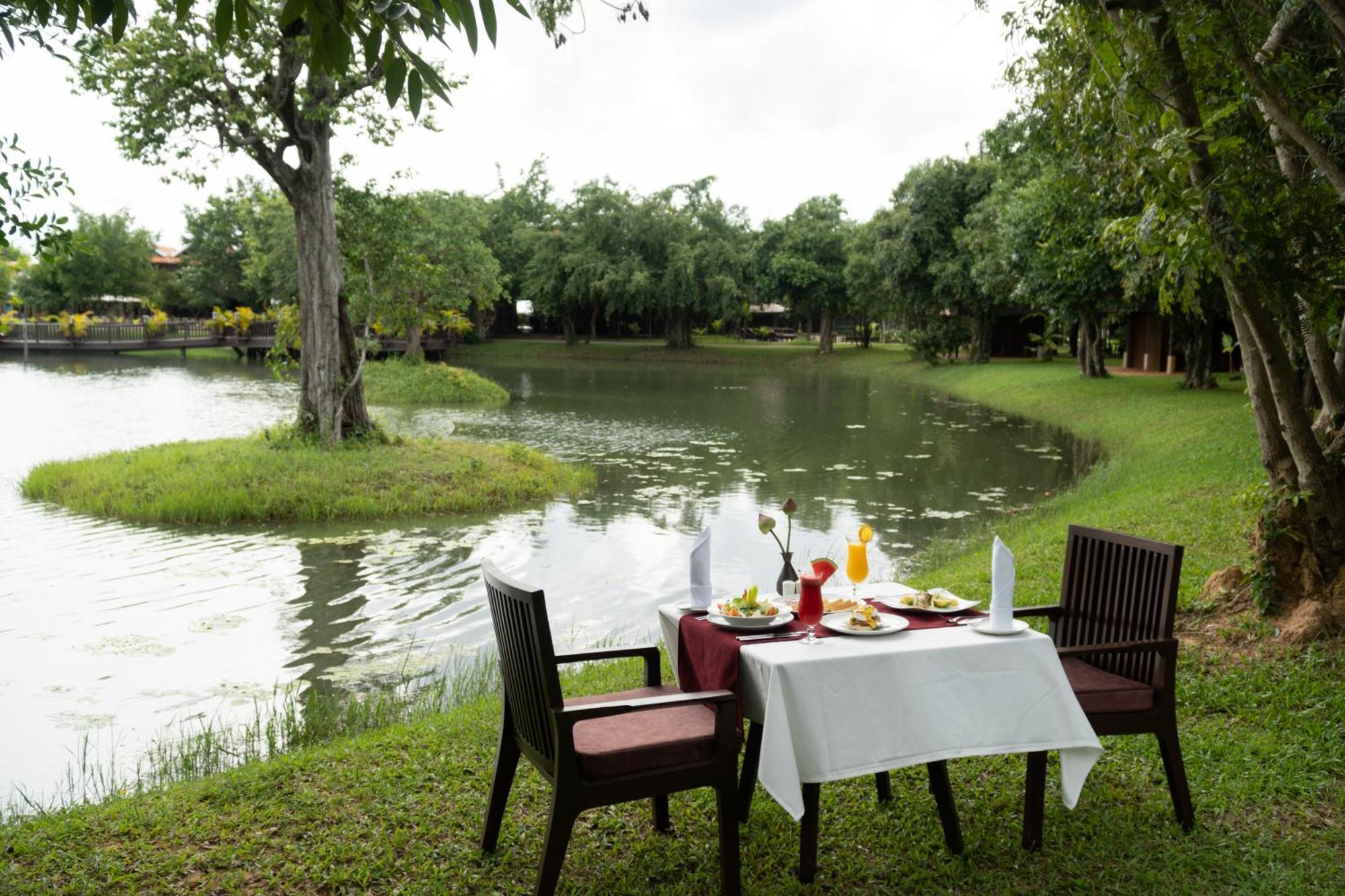 Mane Hariharalaya Hotel Siem Reap Ngoại thất bức ảnh