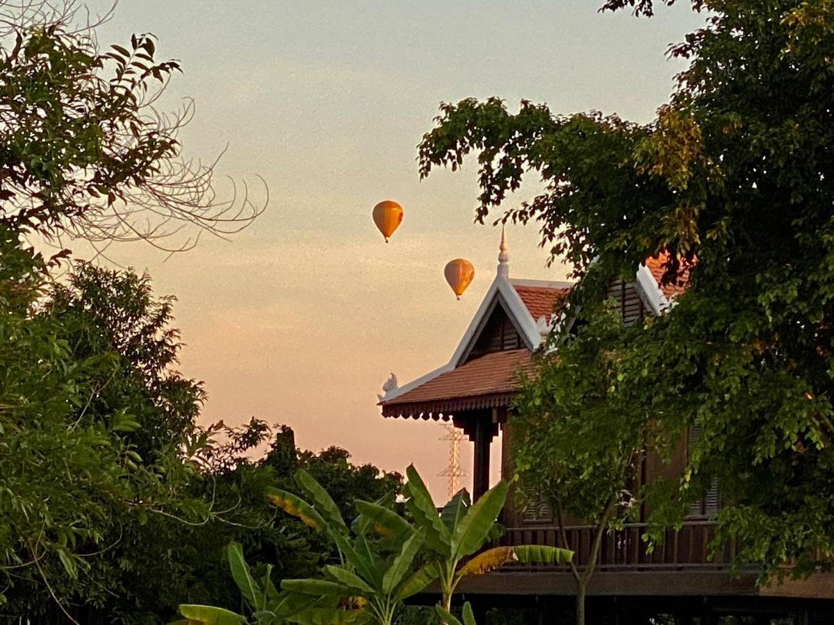 Mane Hariharalaya Hotel Siem Reap Ngoại thất bức ảnh